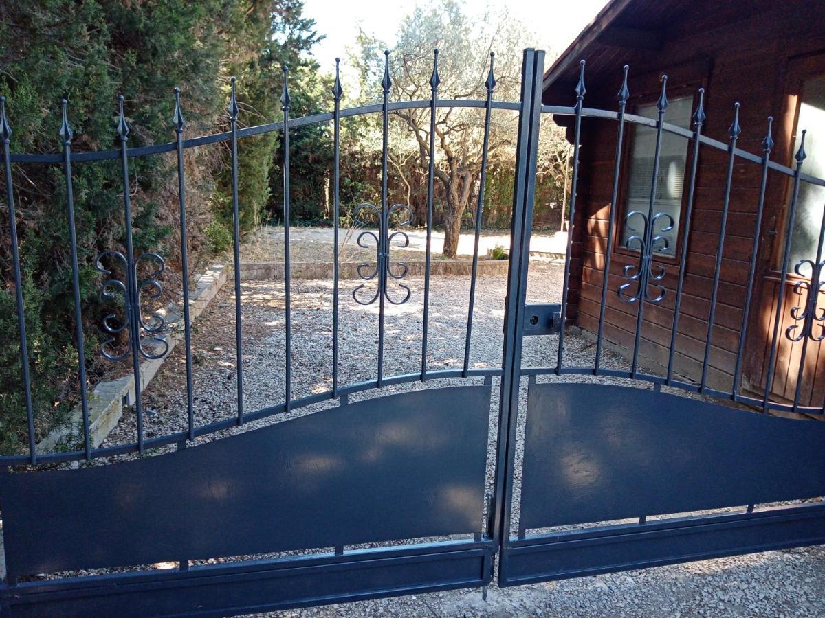 Chalet Agreable, A Proximite Du Centre Historique, Golf Academy Villeneuve-lès-Avignon Εξωτερικό φωτογραφία