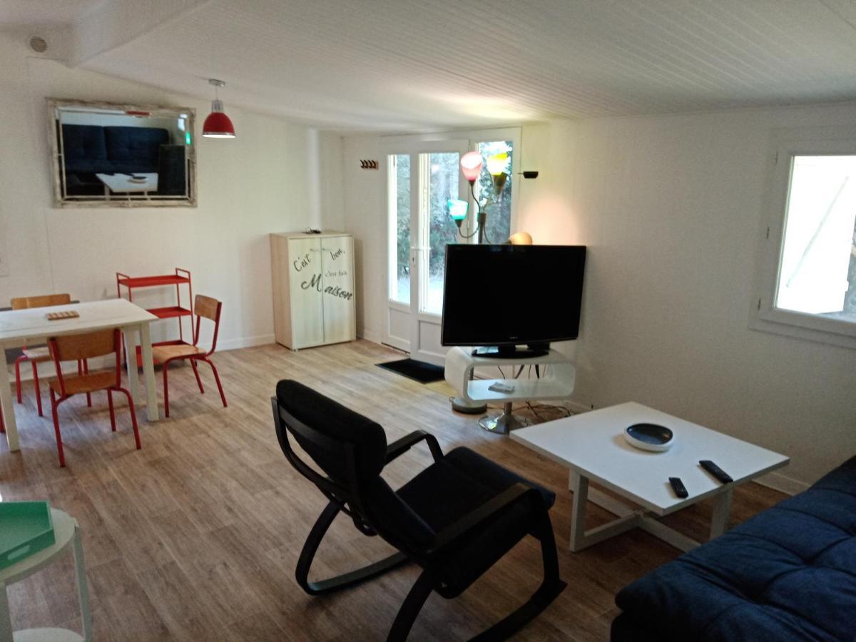 Chalet Agreable, A Proximite Du Centre Historique, Golf Academy Villeneuve-lès-Avignon Εξωτερικό φωτογραφία